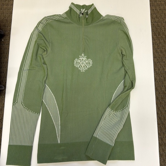 Athleta Tops - Vintage Athleta Partial Zip Green and White Yoga Top  - size Small